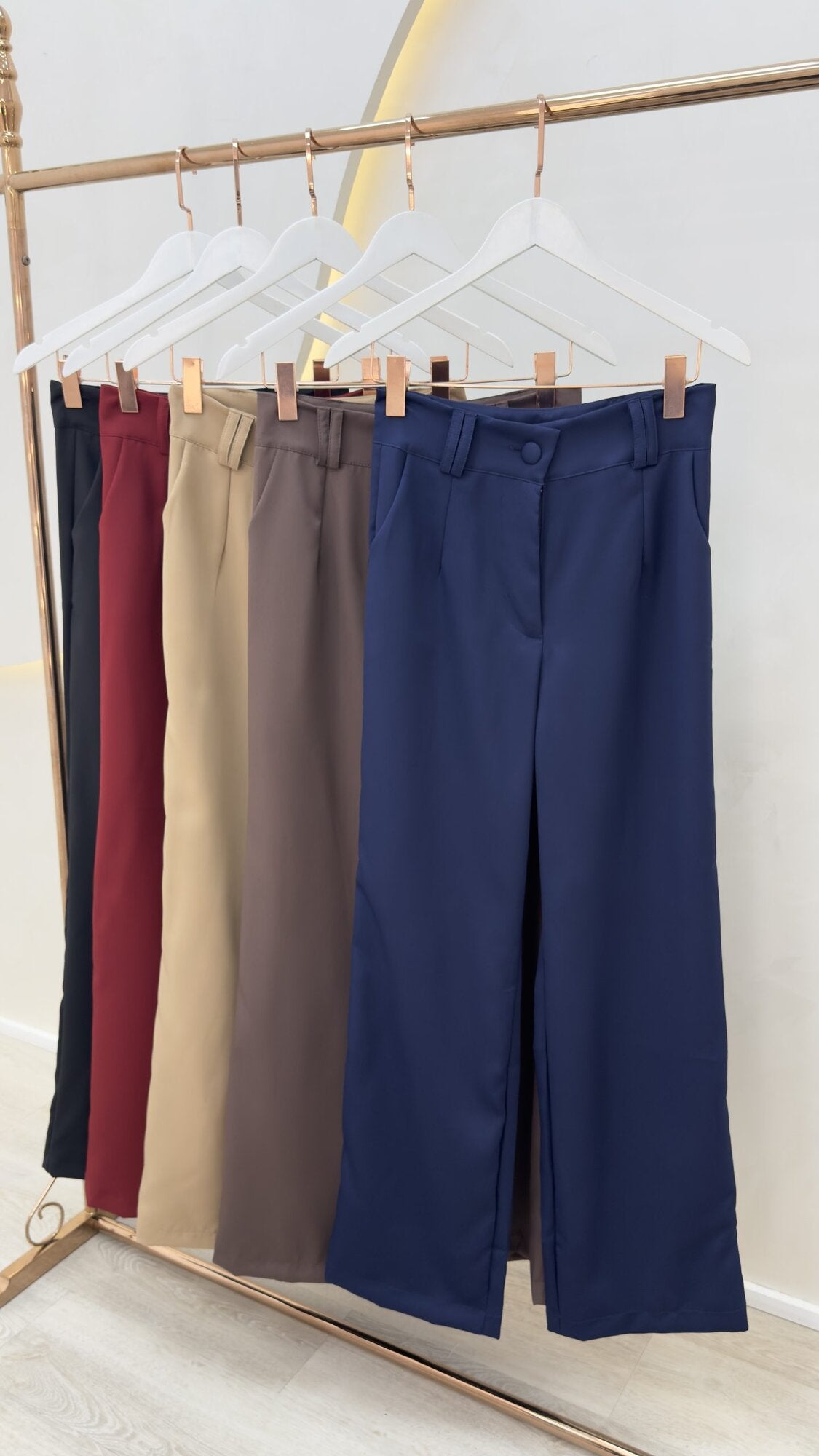 CALÇA ALFAIATARIA LARA PRETA